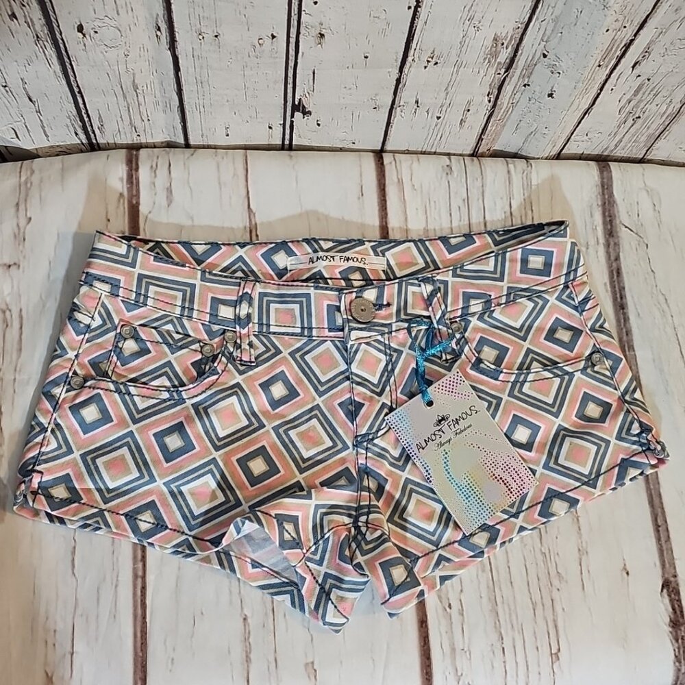 Almost Famous 2" Shorts Size 3 Geometric Design Low Rise New NWT